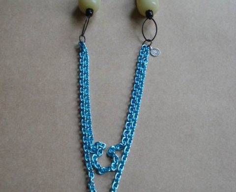 blue-chain-with-tag